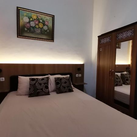 Villa Asri Batu  Esterno foto
